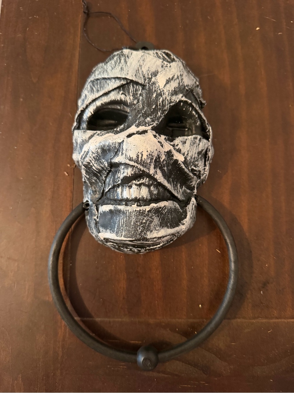 Halloween Plastic Door Knocker - Black & White Skull Door Knocker